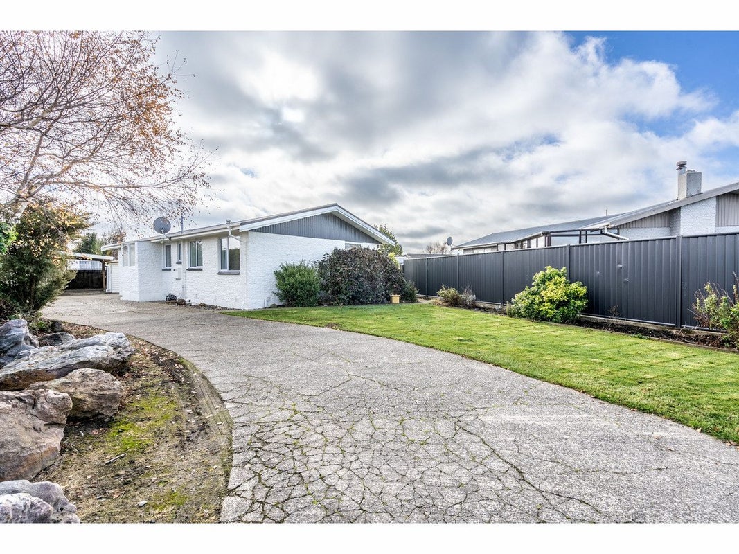 780 Tweed Street, Rockdale, Invercargill - Carousel 1