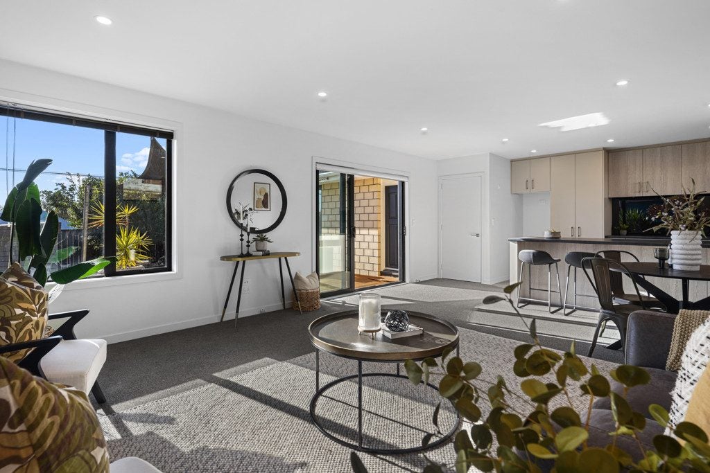 202 Centaurus Road, Saint Martins, Christchurch - Carousel 2