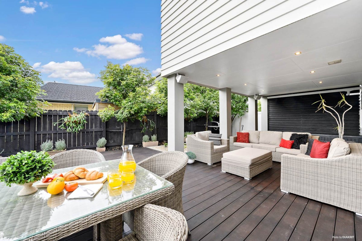 33 Constellation Avenue, Beachlands, Auckland - Carousel 2