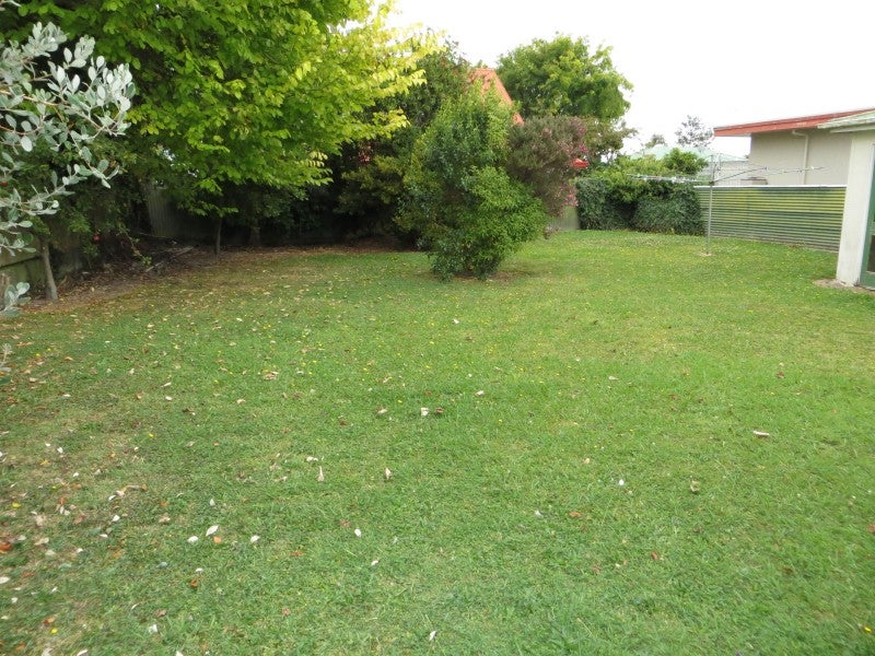 12 Sheffield Street, Awapuni, Palmerston North - Carousel 9