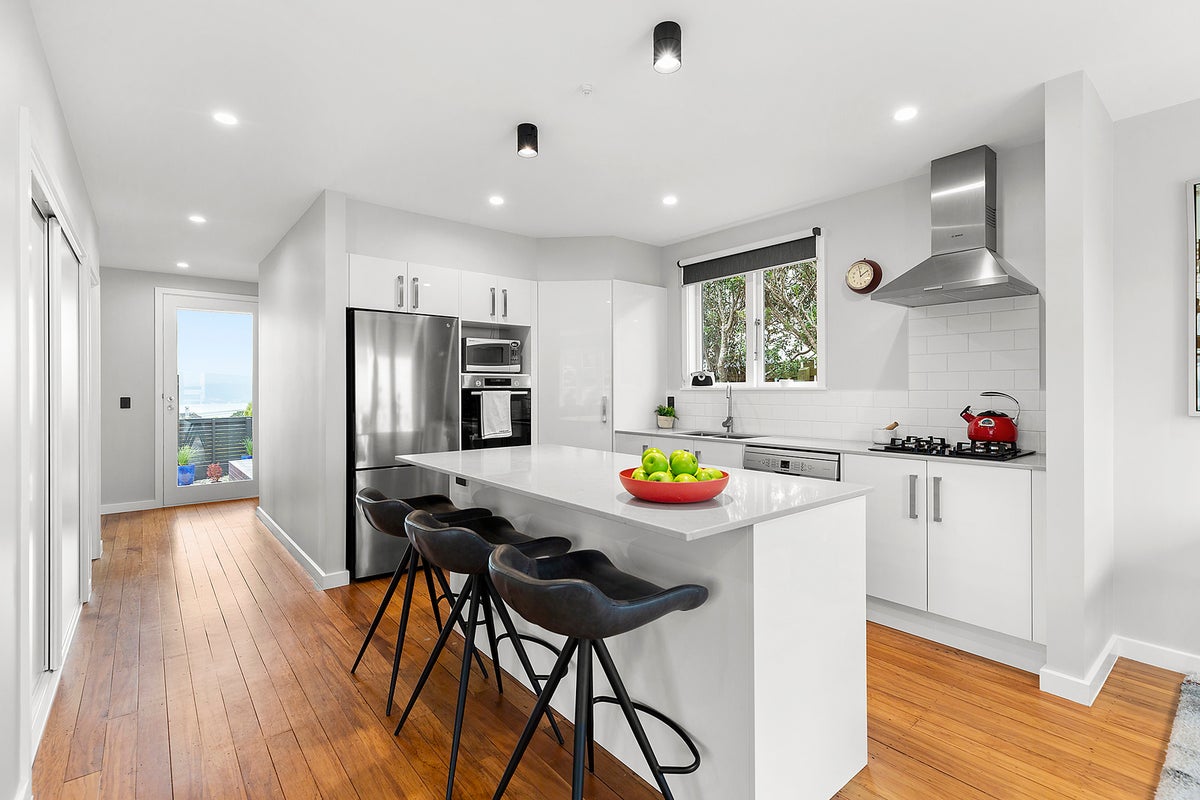 22 Punjab Street, Khandallah, Wellington - Carousel 2