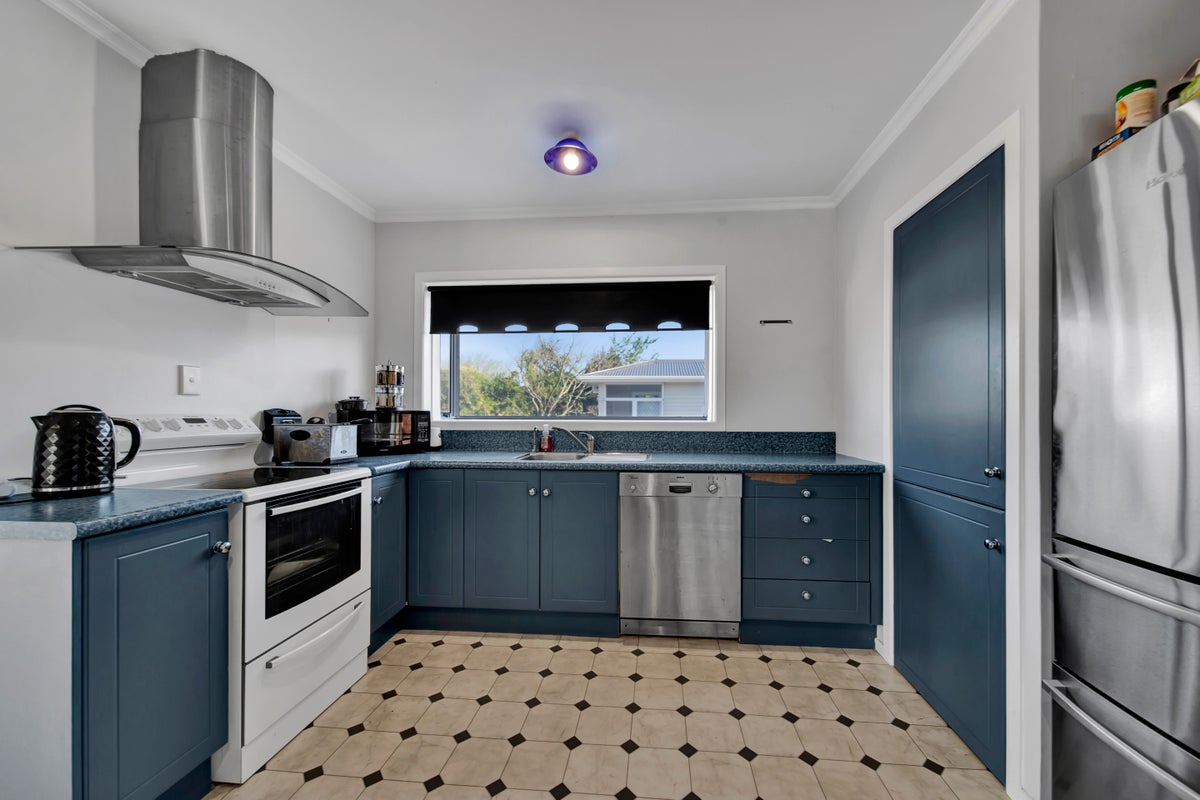75 Blake Street, Waitara, Waitara - Carousel 2