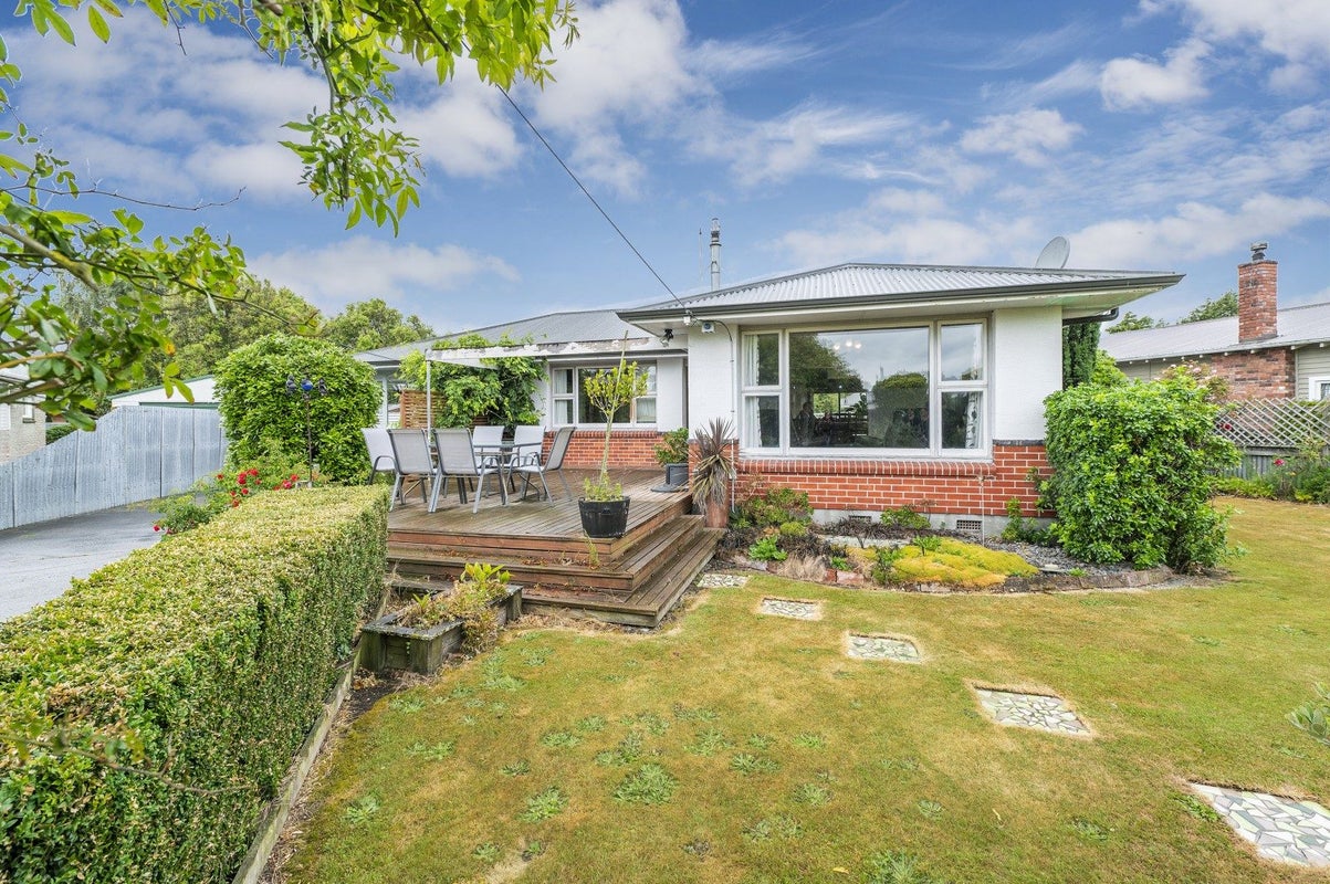 7 Cryer Street, Southbridge, Southbridge - Carousel 1