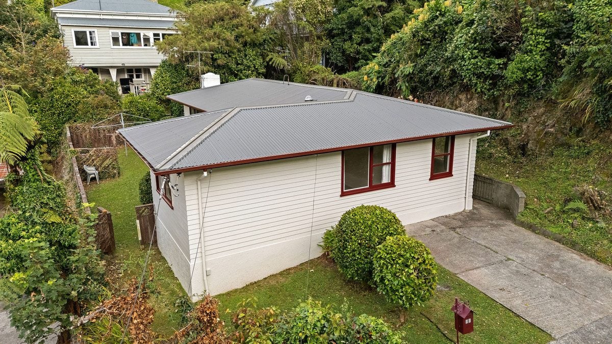 23 Governor Road, Northland, Wellington, Wellington - Carousel 2