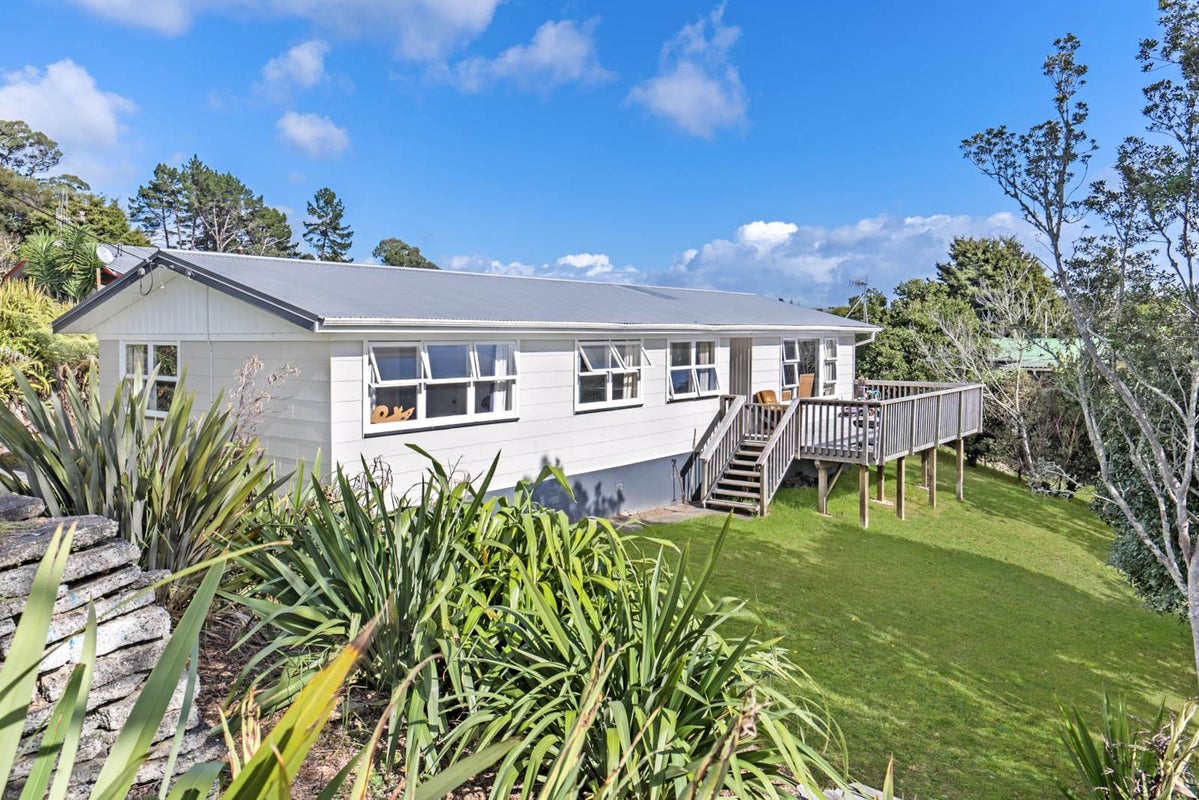 67 Hilltop Avenue, Morningside, Whangarei - Carousel 2