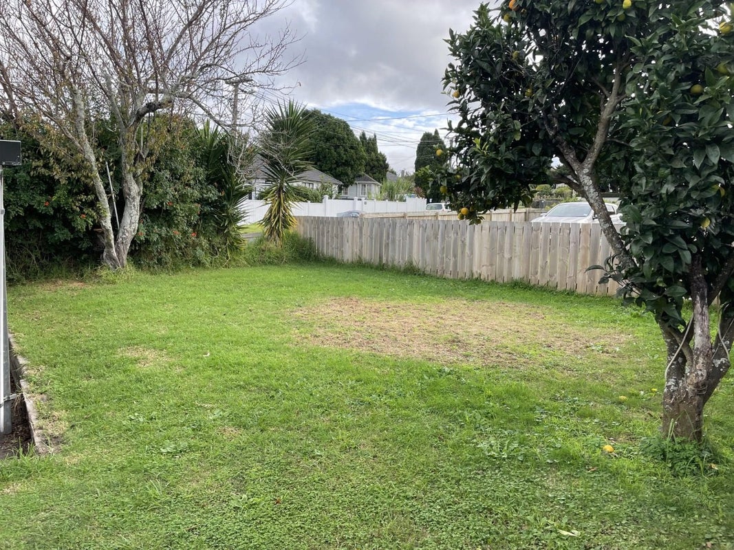 2/51 Tripoli Road, Panmure, Auckland - Carousel 10