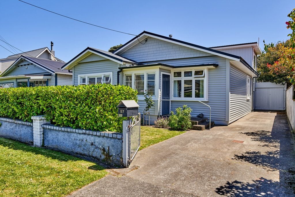 57 Kensington Avenue, Petone, Lower Hutt - Carousel 2