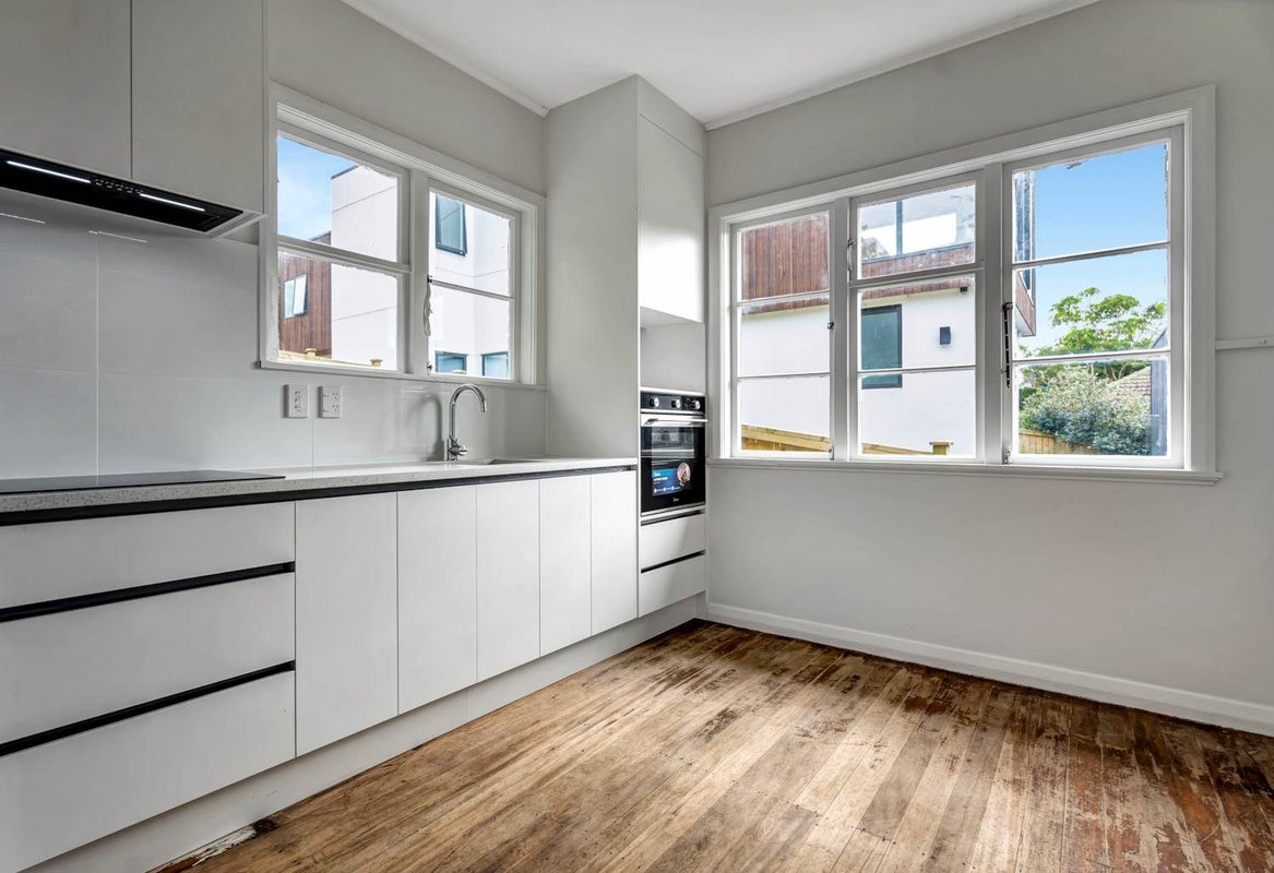 76 Kurahaupo Street, Orakei, Auckland - Carousel 2