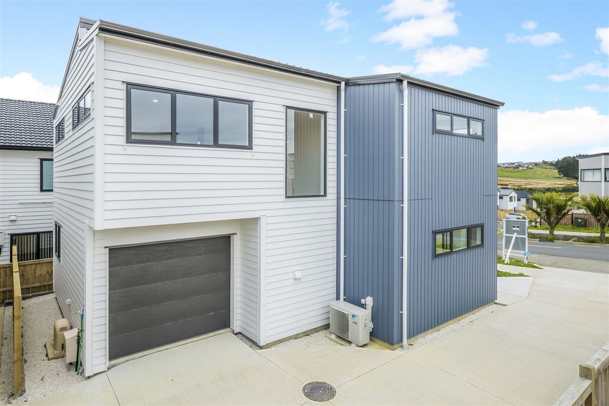 11A Ascent Street, Flat Bush, Auckland - Carousel 12