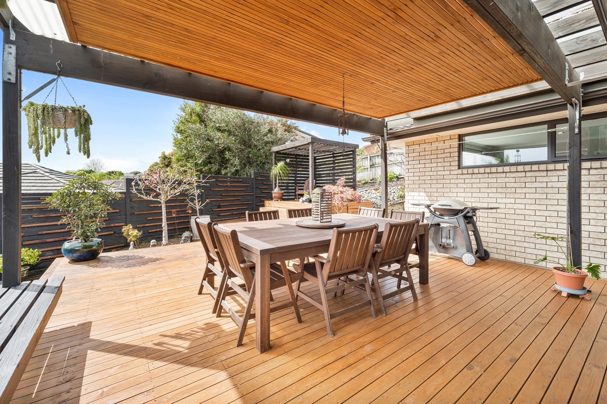 19 Barwick Place, Stanmore Bay, Whangaparaoa - Carousel 2