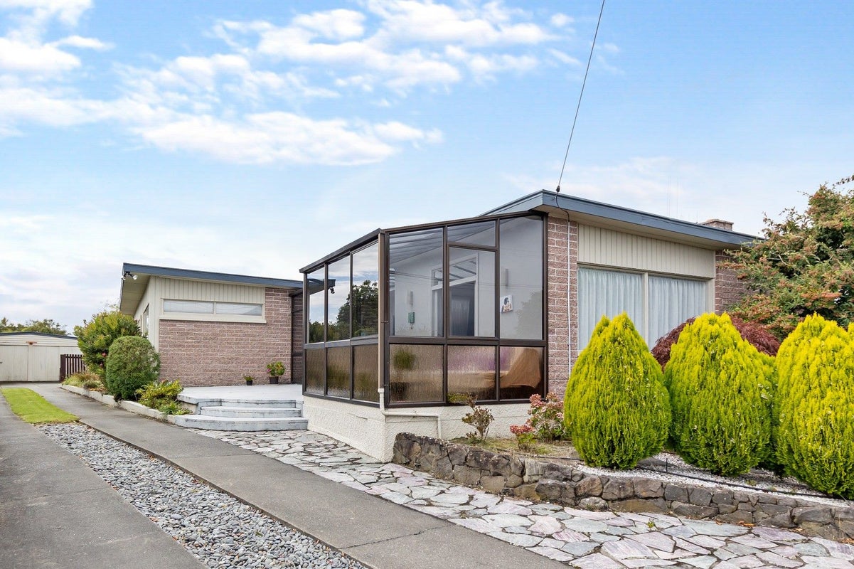 18 Kowhai Street, Highfield, Timaru - Carousel 1