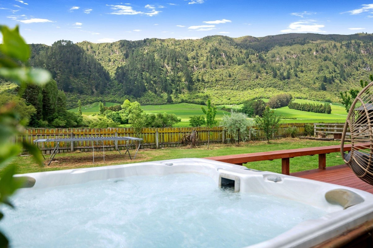 245 Te Kopia Road, Rotorua - Carousel 1