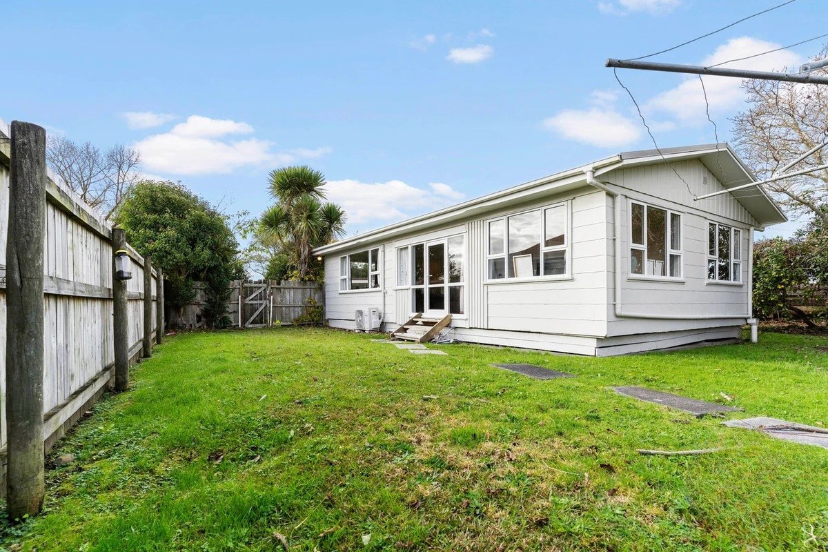 3/18 Taka Street, Takanini, Auckland - Carousel 1