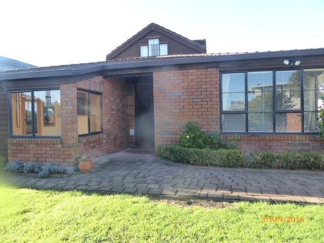 100A Selwyn Avenue, Mission Bay, Auckland - Carousel 1