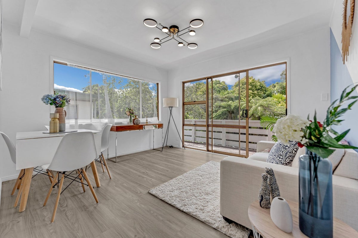 3/12 Sunnyside Road, Sunnyvale, Auckland - Carousel 1