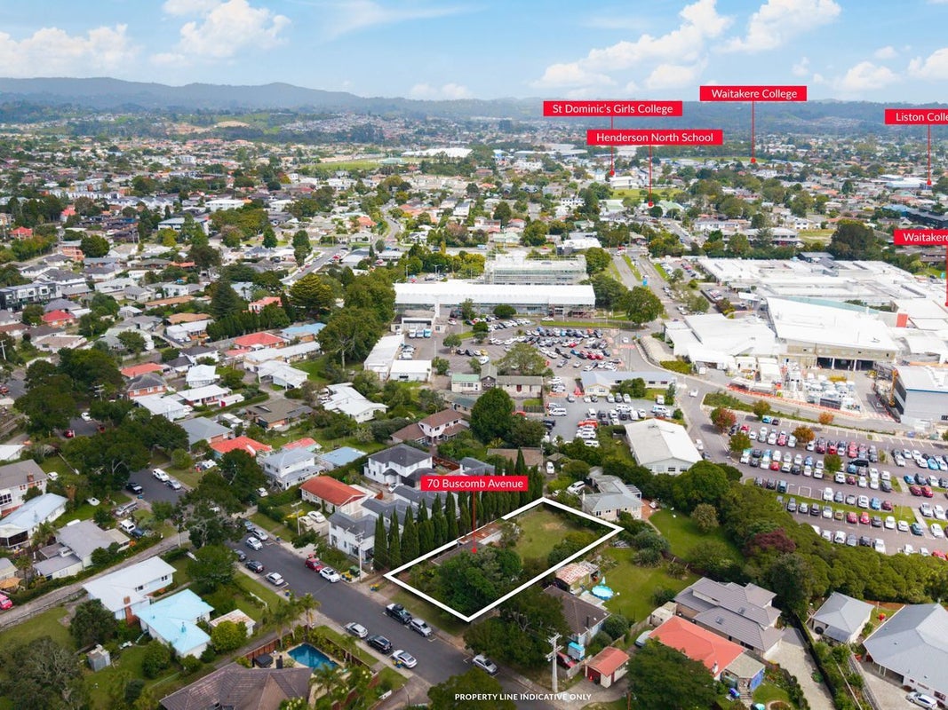 70 Buscomb Avenue, Henderson, Auckland - Carousel 1