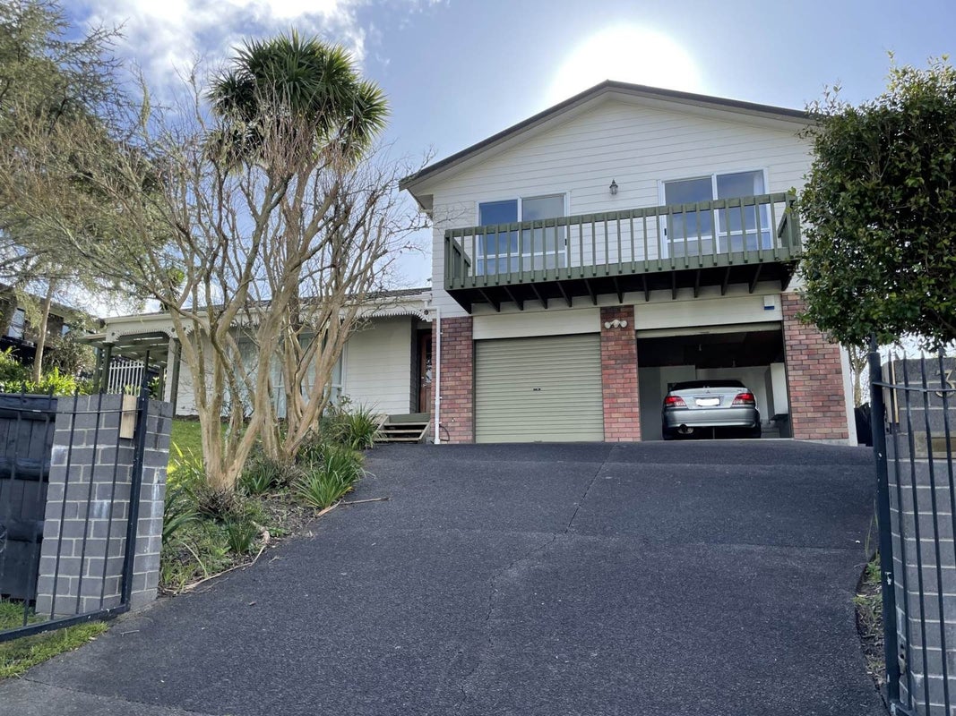 39 Palomino Drive, Henderson, Auckland - Carousel 1