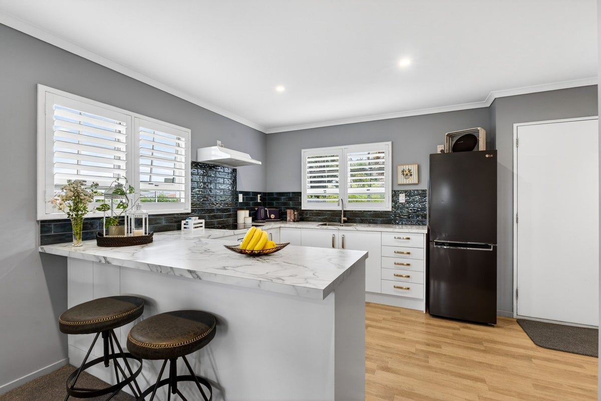1/79 Meeanee Road, MEEANEE, NAPIER - Carousel 2