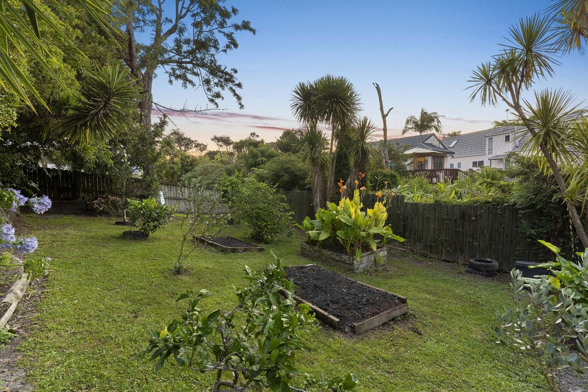 63 Brunner Road, Glen Eden, Auckland - Carousel 33