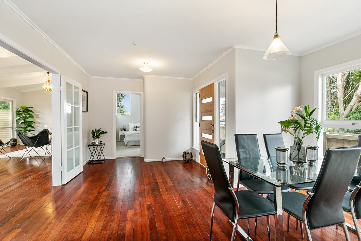 12 Berwyn Avenue, Takanini, Auckland - Carousel 2