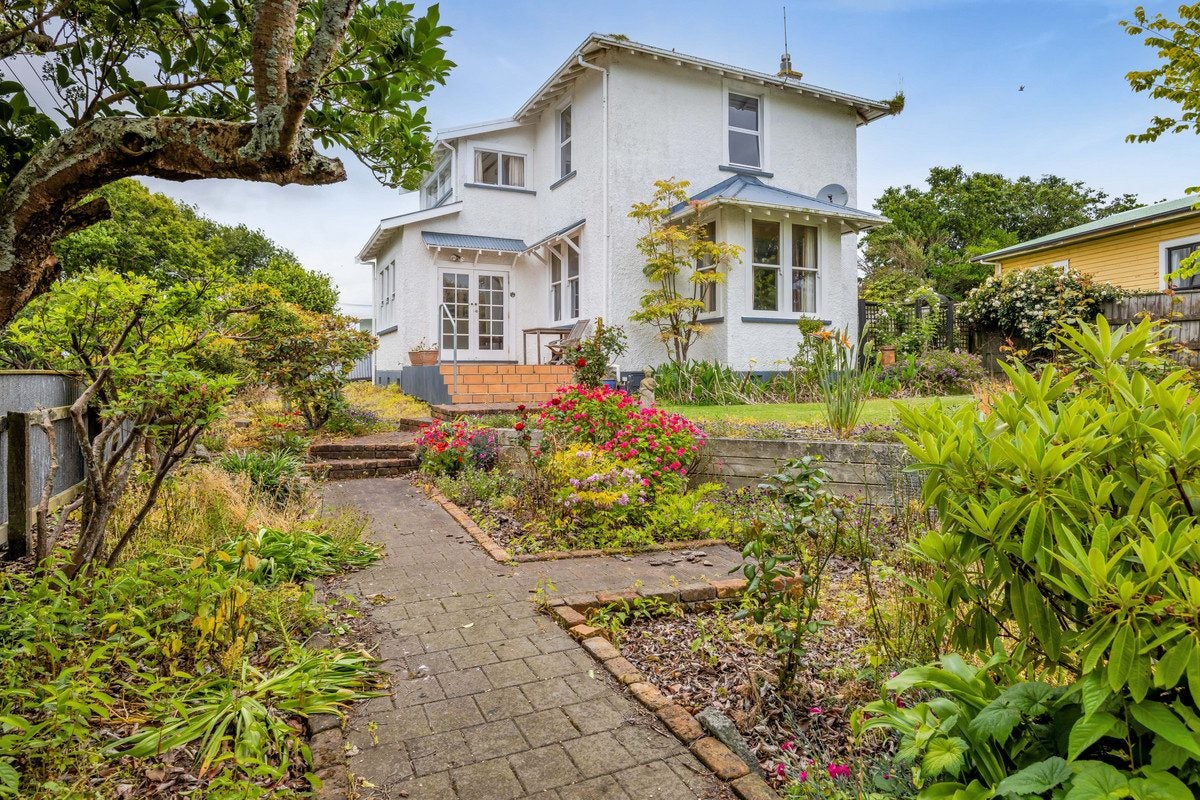 17 Caplen Street, Hawera, Hawera - Carousel 2