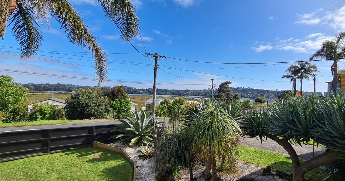 3 The Terrace, Herald Island, Auckland - Carousel 31