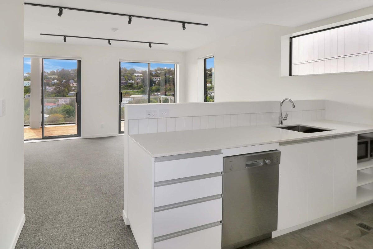 3/67 Tiketike Way, Brooklyn, Wellington - Carousel 2