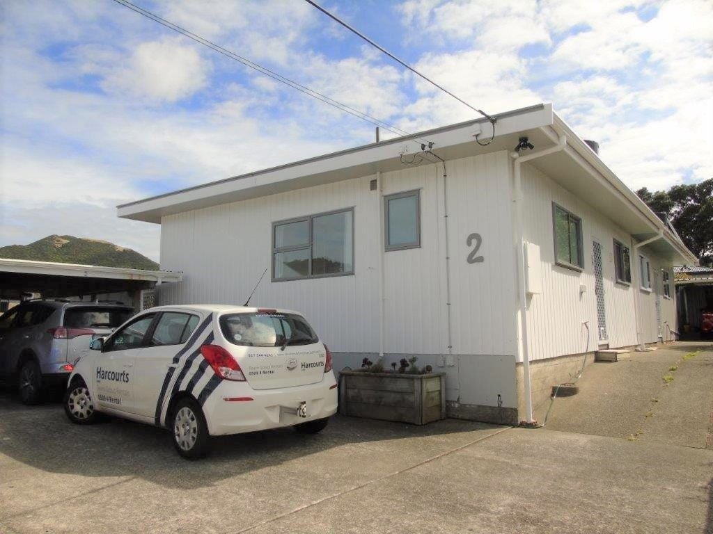 2/3 Ngaio Gorge Road, Ngaio, Wellington - Carousel 1