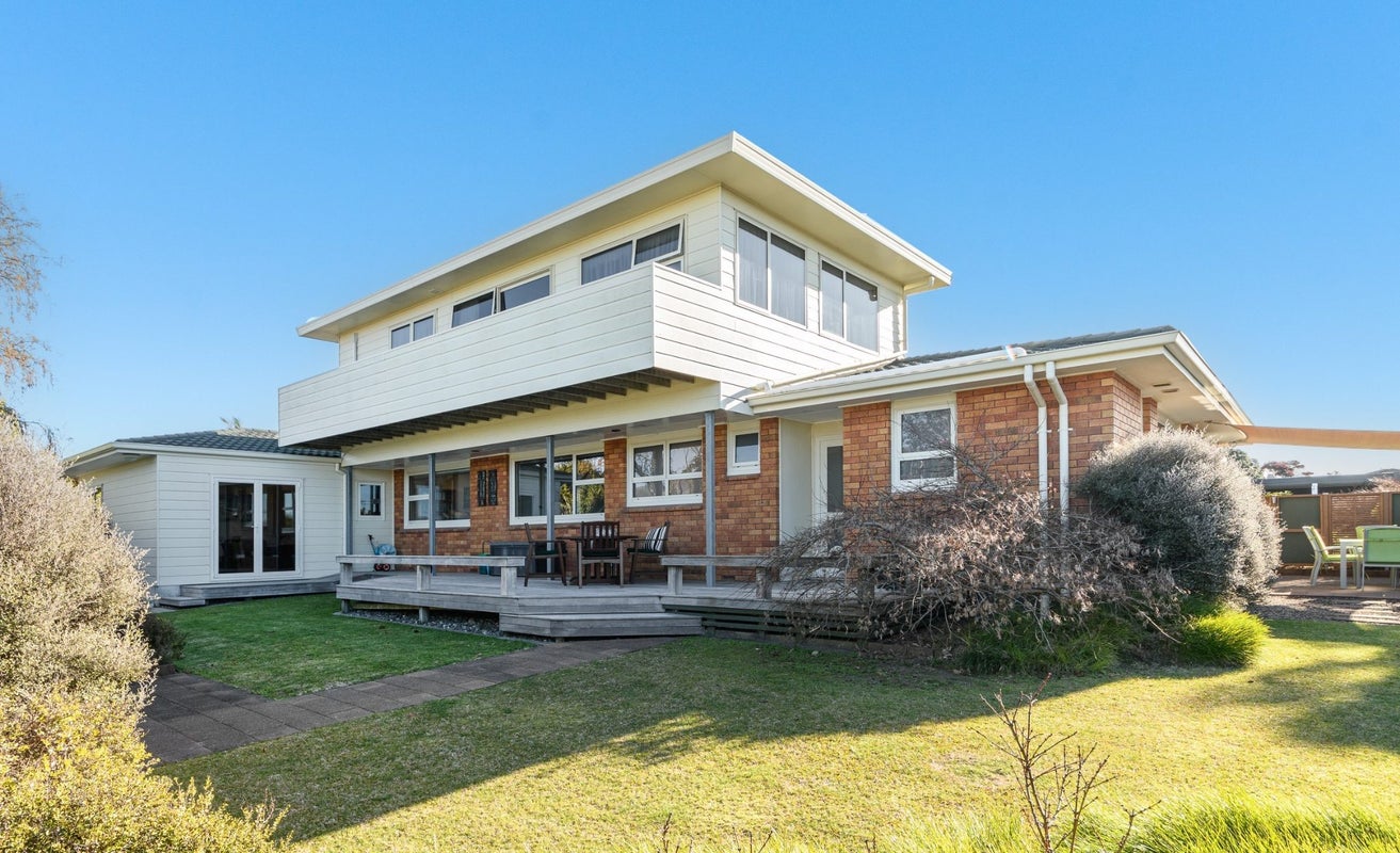 38 Ridge Street, Otumoetai, Tauranga - Carousel 13