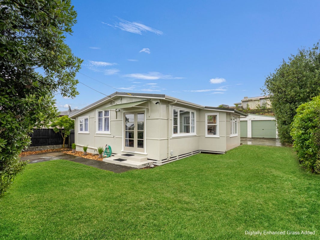 45 Bamber Street, Castlecliff, Whanganui - Carousel 1