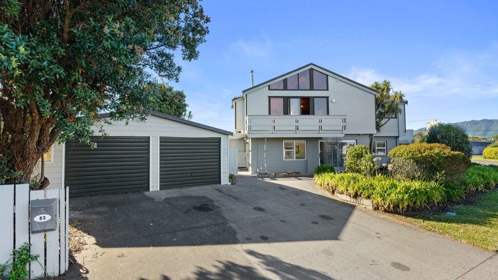 63 Ngapaki Street, Waikanae Beach, Waikanae - Carousel 1