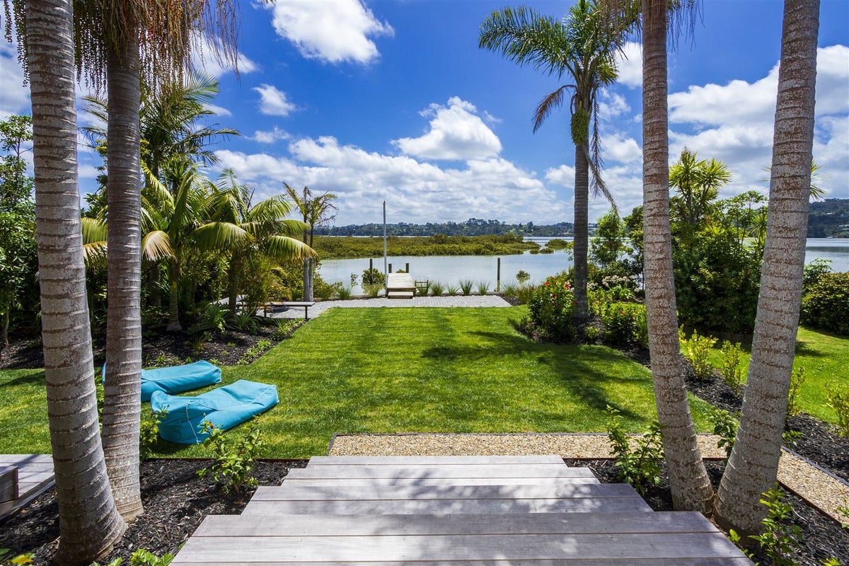 36 The Terrace, Herald Island, Auckland - Carousel 1
