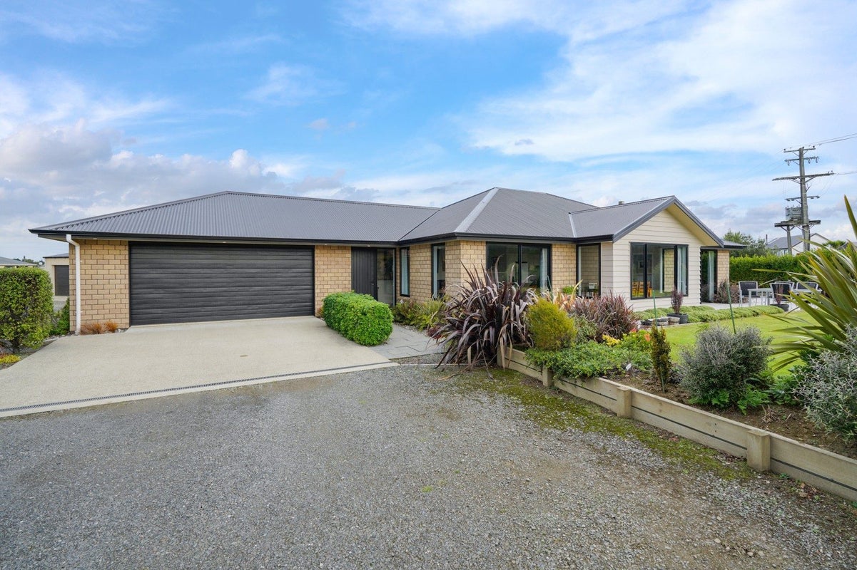 19 Pitt Street, Riverton - Carousel 2