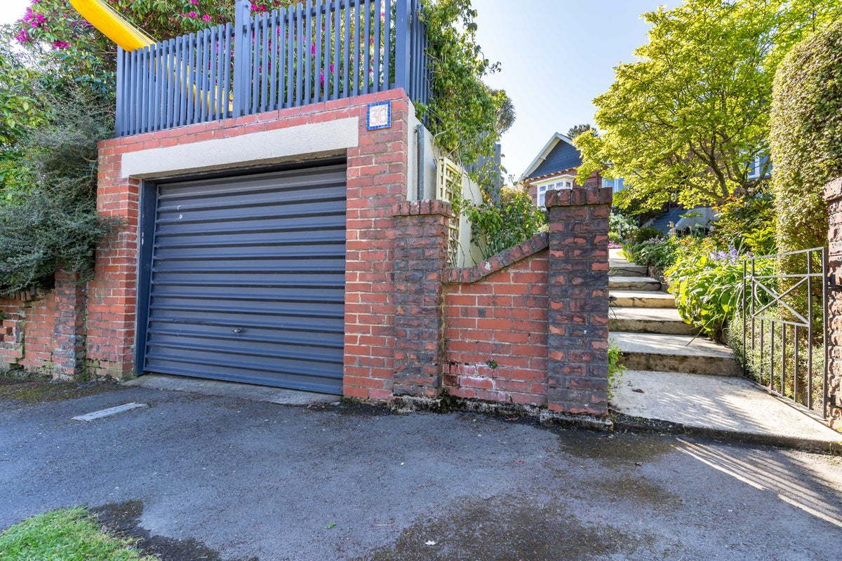 36 Grandview Crescent, Opoho, Dunedin - Carousel 32