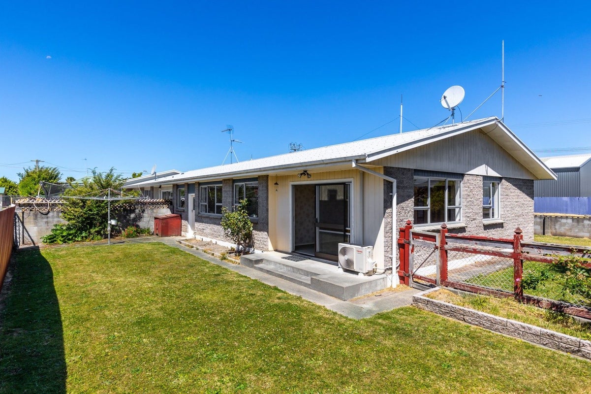13C Warwick Street, Mayfield, Blenheim - Carousel 1