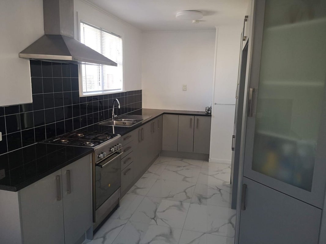 1 William Blofield Avenue, Wesley, Auckland - Carousel 2