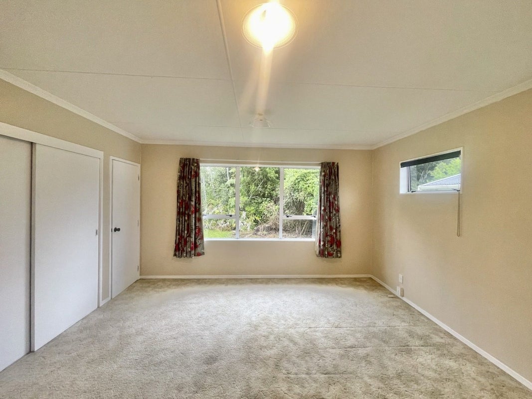 26 The Avenue, Otaki Beach, Otaki - Carousel 2