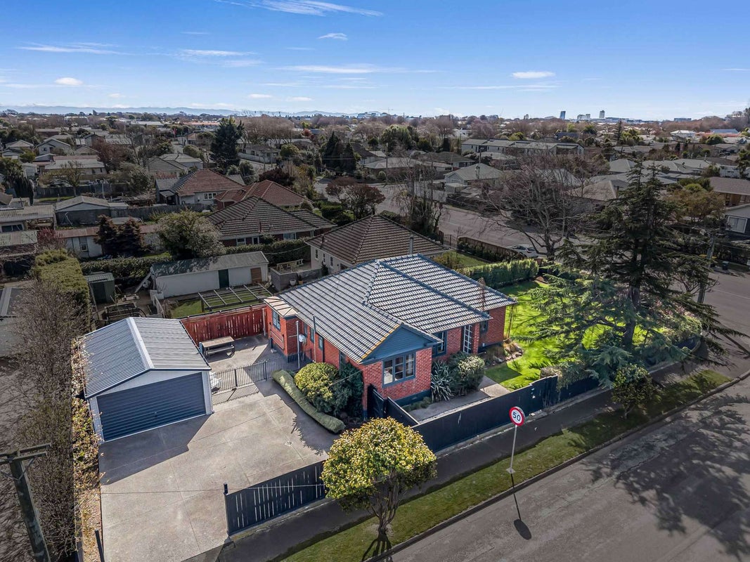121 Selwyn Street, Somerfield, Christchurch - Carousel 36