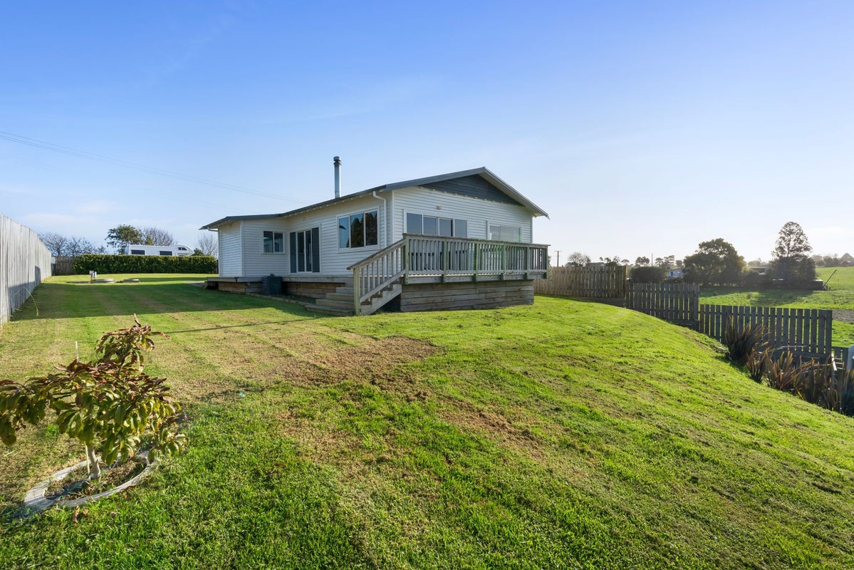448 Koputaroa Road, Koputaroa, Levin - Carousel 2