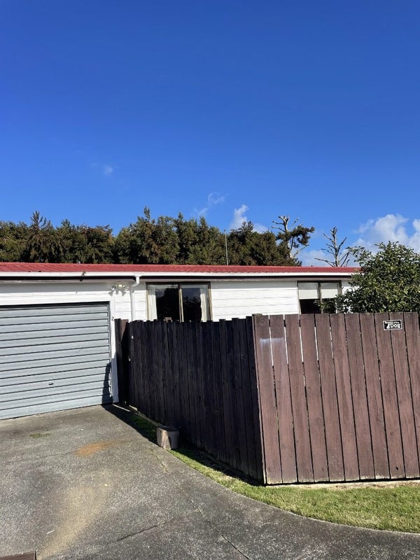 2/12 Balmore Place, Wattle Downs, Auckland - Carousel 1