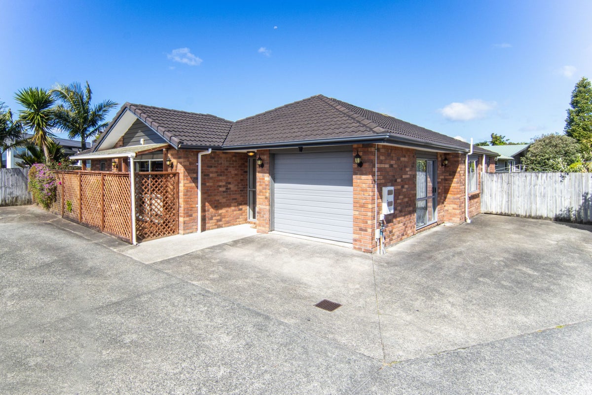 134B Avondale Road, Avondale, Auckland - Carousel 1