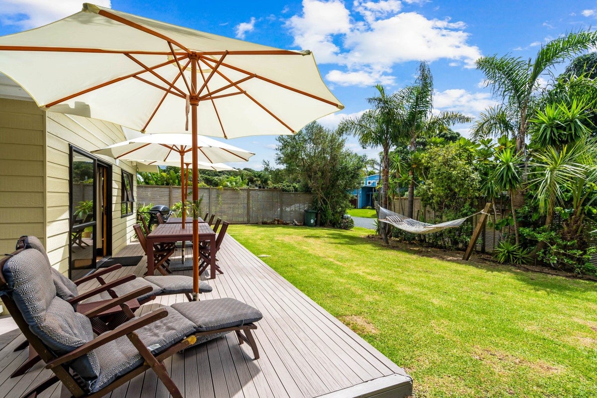 9 Aspden Place, Matapouri, Whangarei - Carousel 1