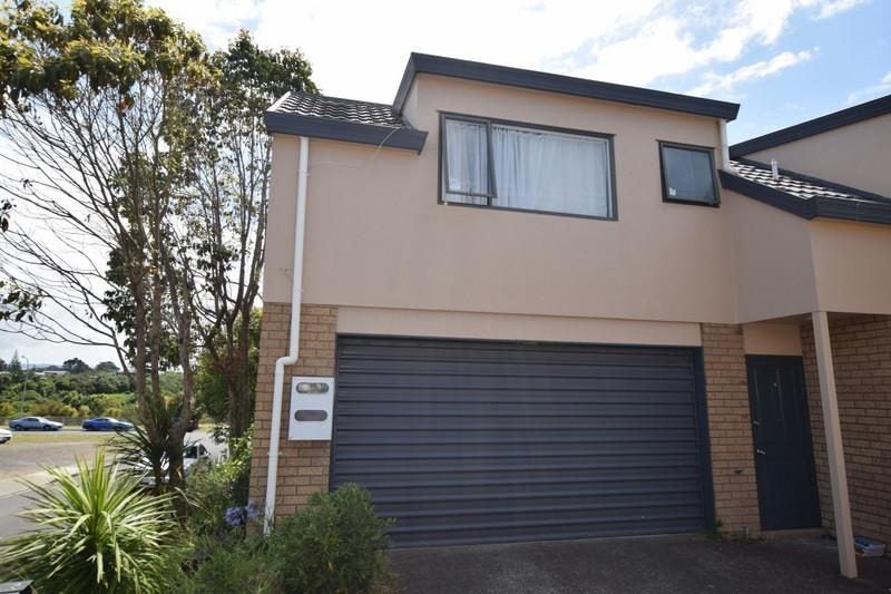 9/1 Melview Place, New Lynn, Auckland - Carousel 1