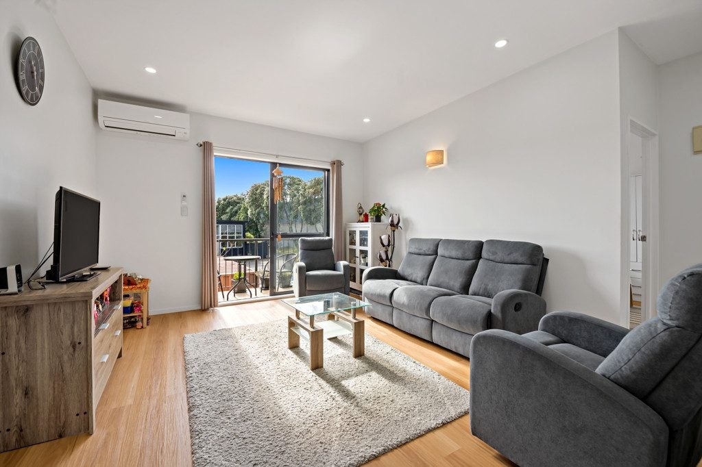 36/24 Norrie Avenue, Mount Albert, Auckland - Carousel 1