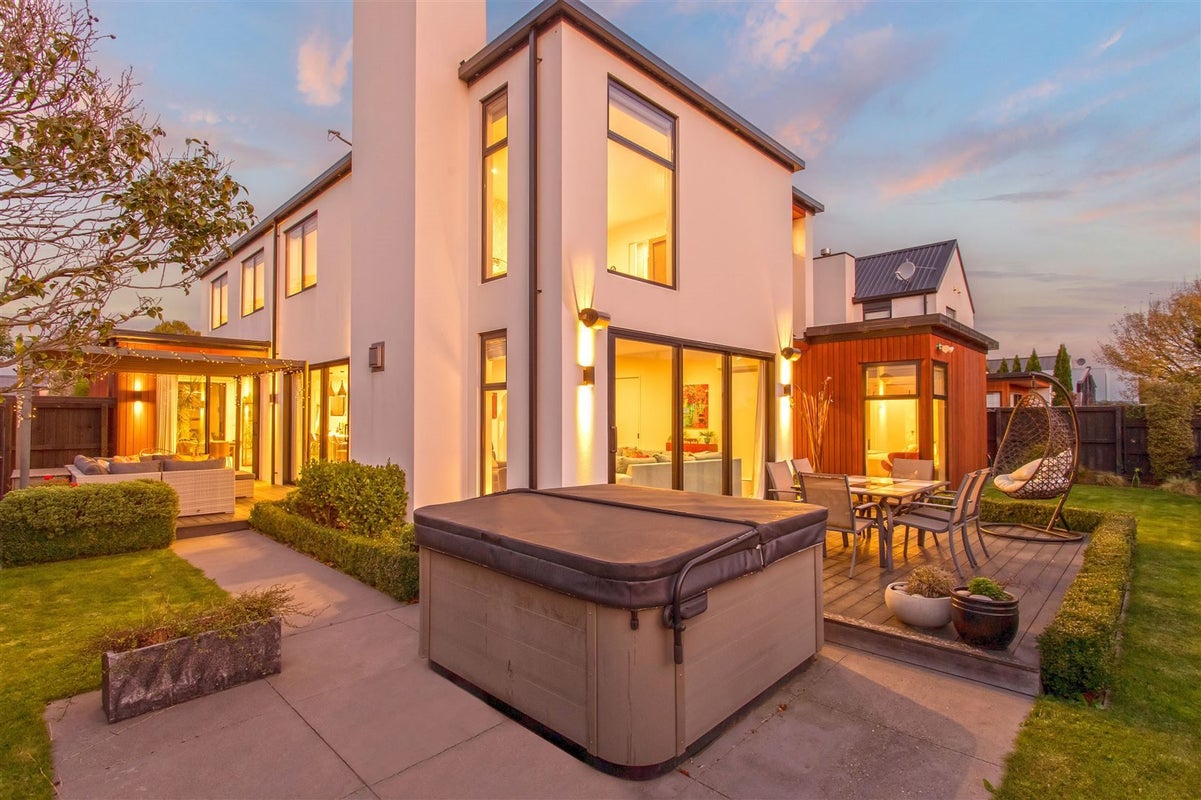 9A Garden Road, Merivale, Christchurch - Carousel 1