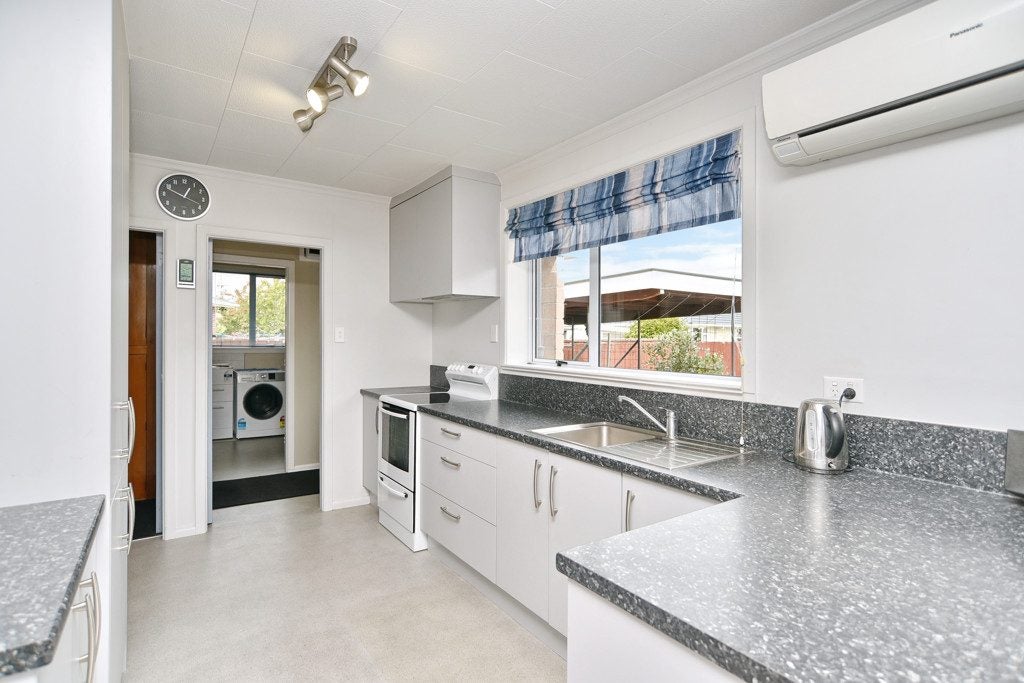 7 Kilburn Street, Bishopdale, Christchurch - Carousel 2