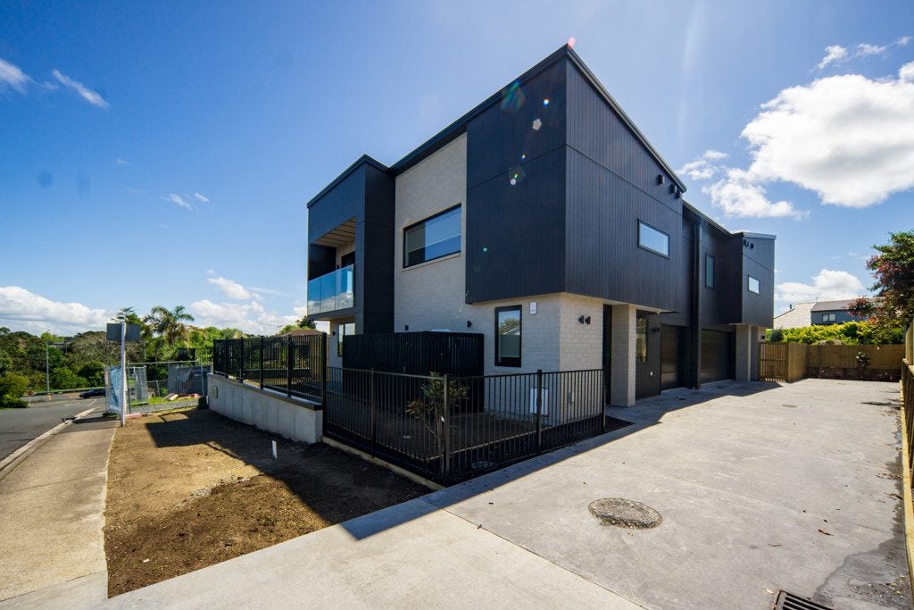 3 Harrowfield Drive, Harrowfield, Hamilton - Carousel 1