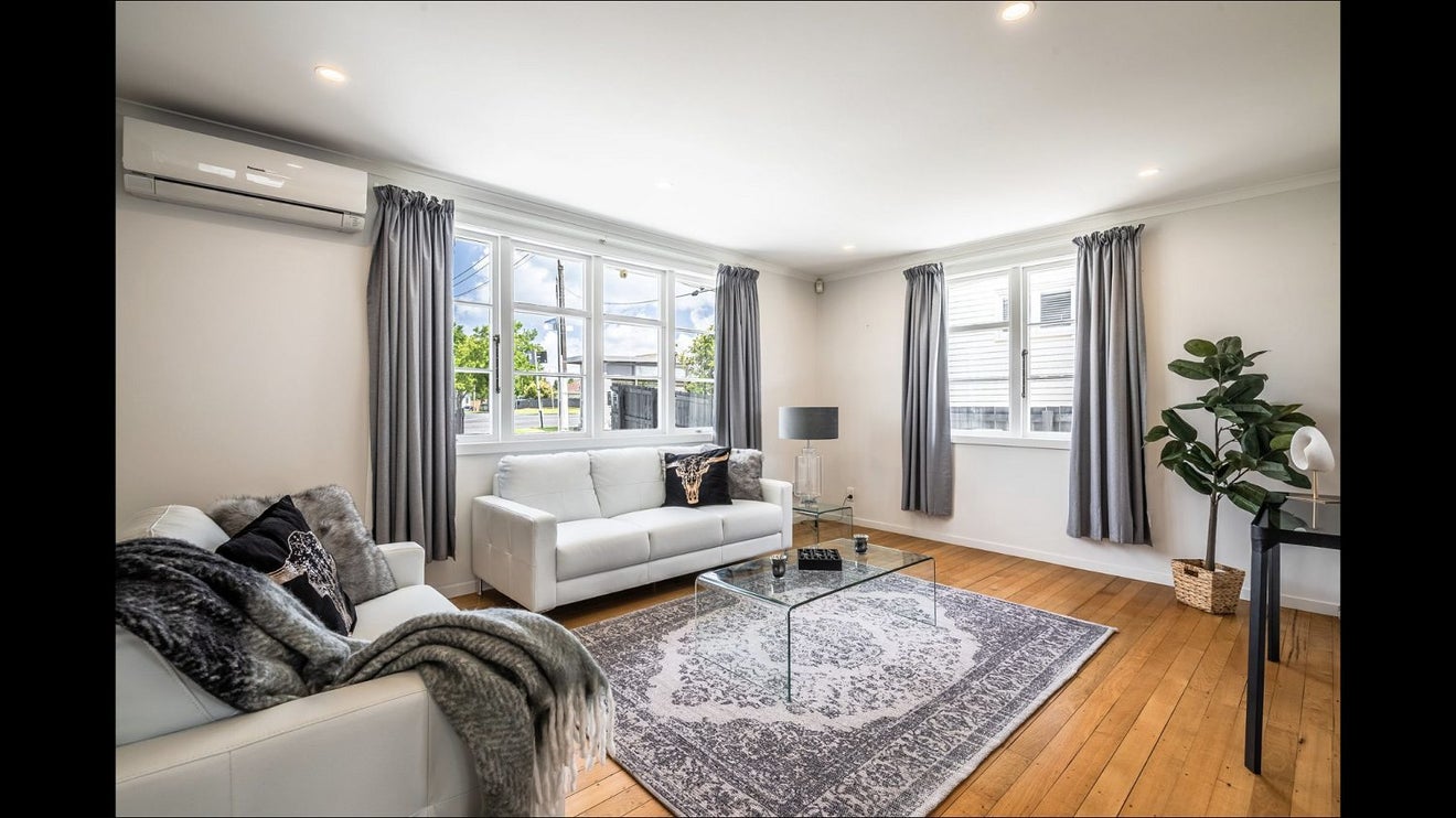 54 Taniwha Street, Wai o Taiki Bay, Auckland - Carousel 2