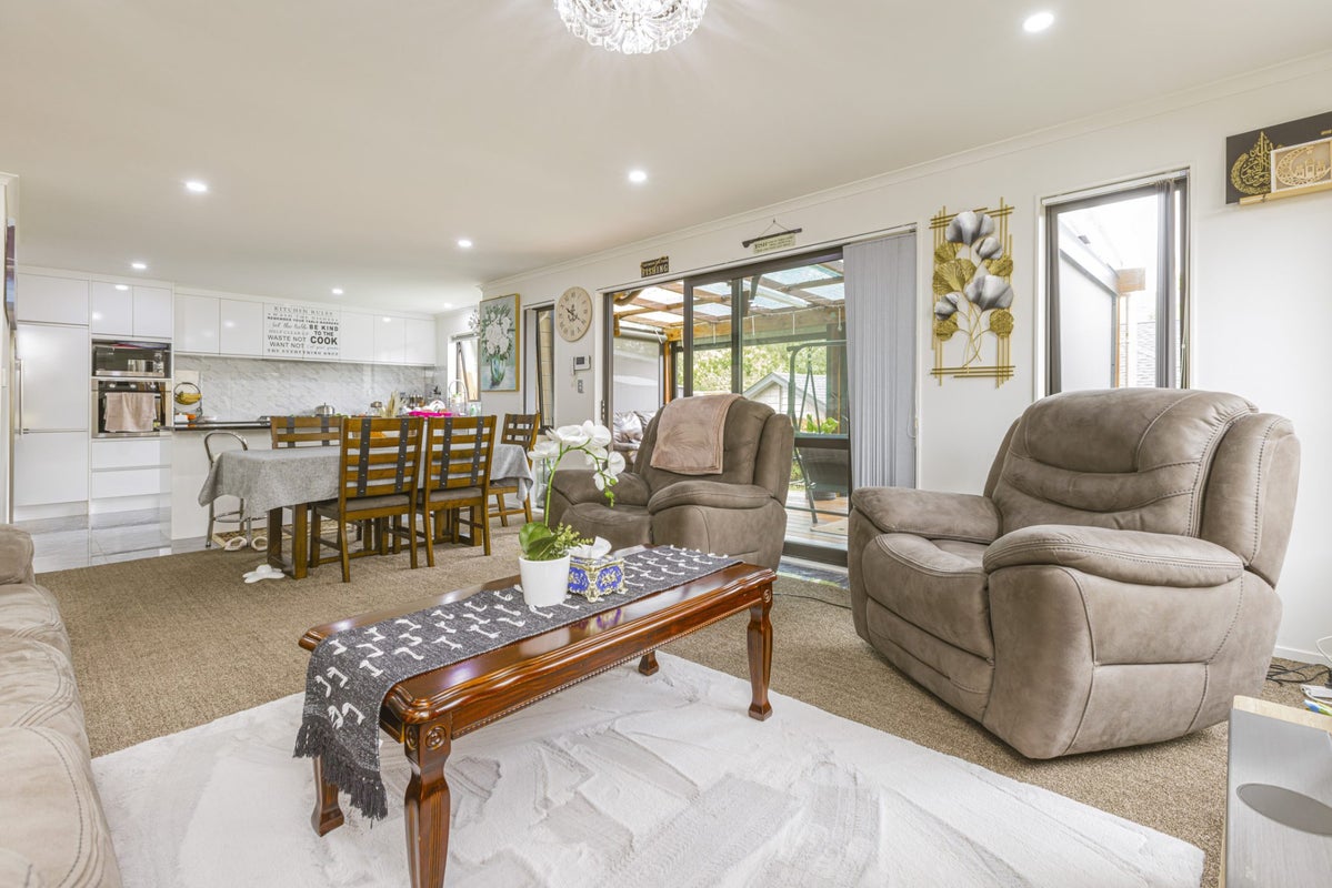5A Misty Place, Papatoetoe, Auckland - Carousel 2