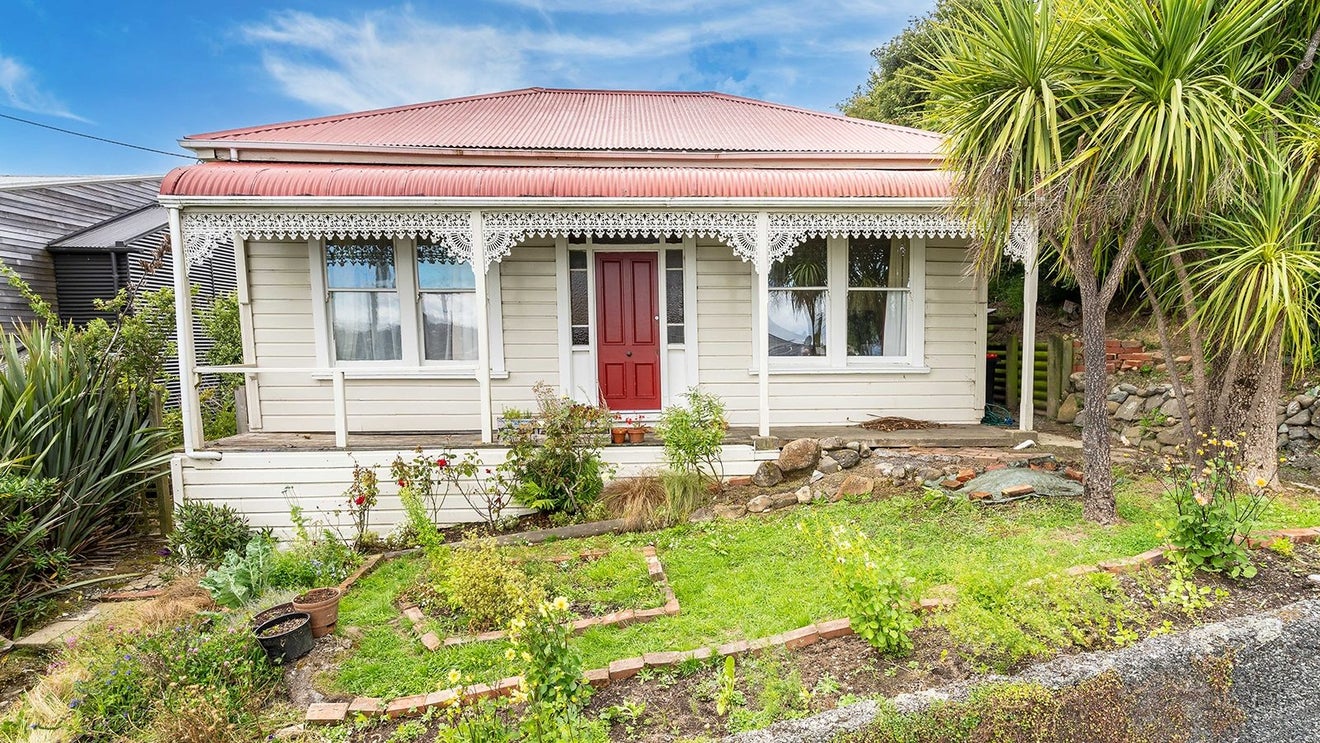 65 Mechanic Street, North East Valley, Dunedin - Carousel 1